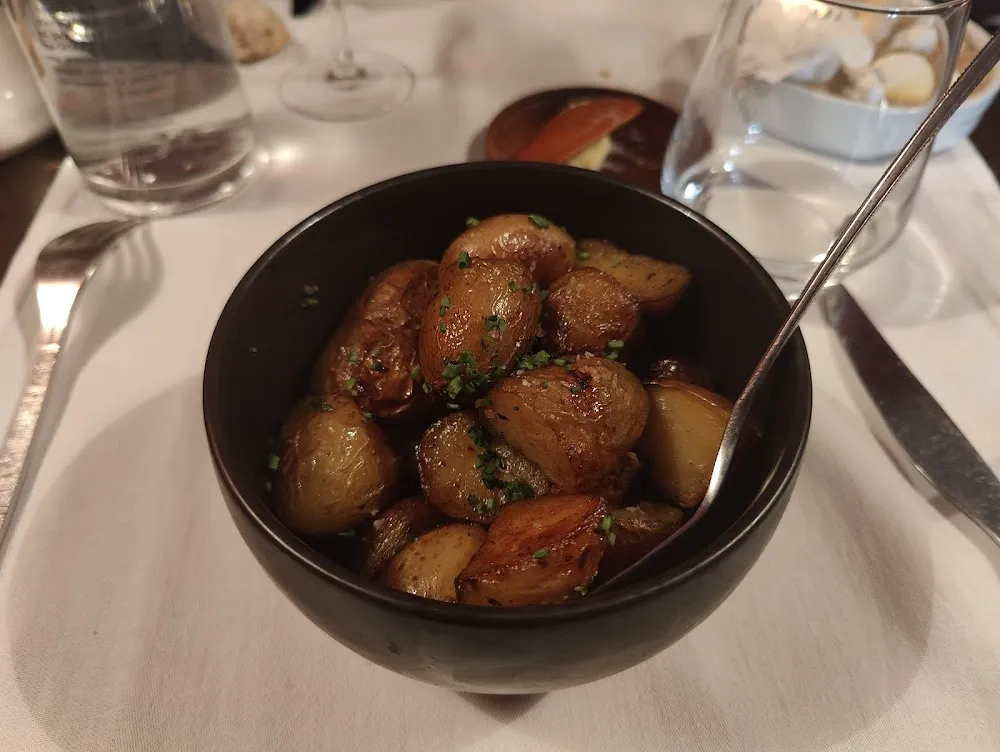 Cassolette de Pomme de Terre Nouvelle Beurre Et Sel